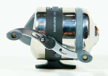 Eagle Claw Reel Titan Spincast 2BB 20lb 3.4:1